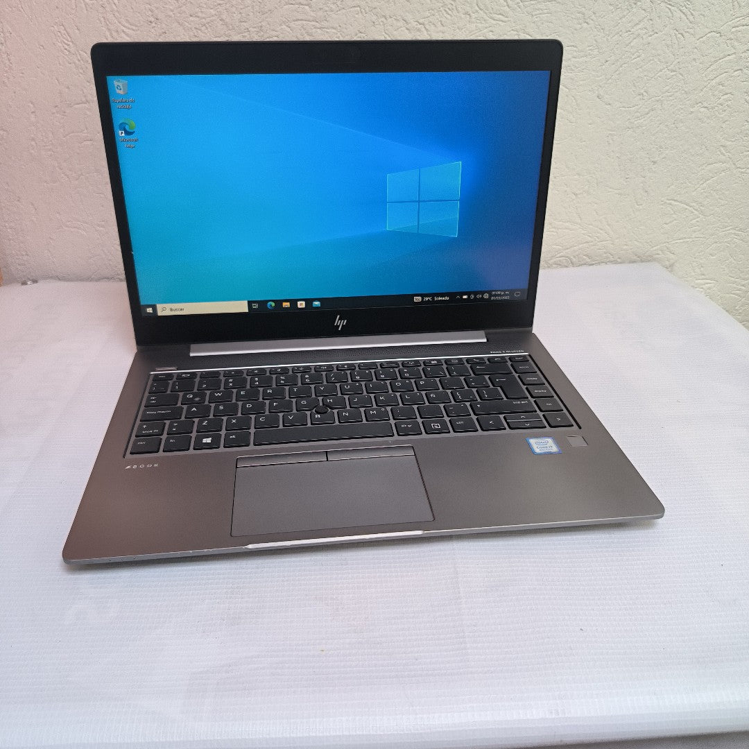 LAPTOP HP ZBOOK FIREFLY 14 G8 (2022) 512 GB SSD 16 GB RAM (SEMINUEVO)