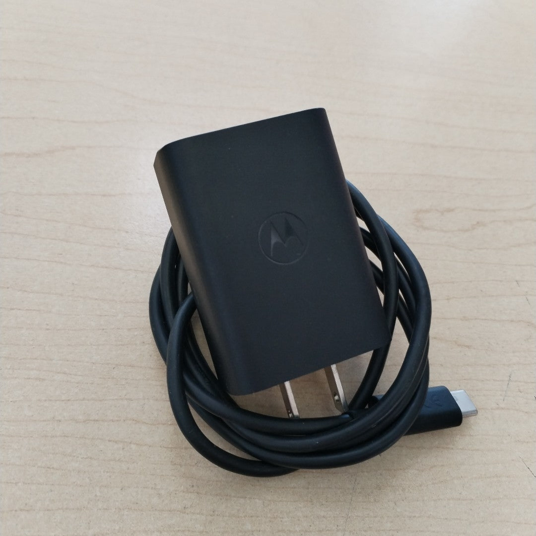 CELULAR MOTOROLA EDGE 40 XT2303-2 (2023) 256 GB 8 GB RAM (SEMINUEVO)