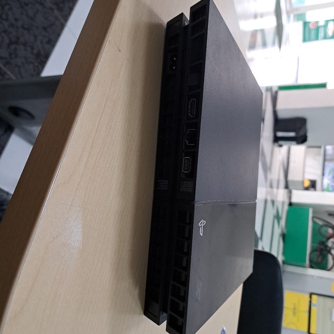 CONSOLA DE VIDEOJUEGO SONY PS4 500 GB  (SEMINUEVO)