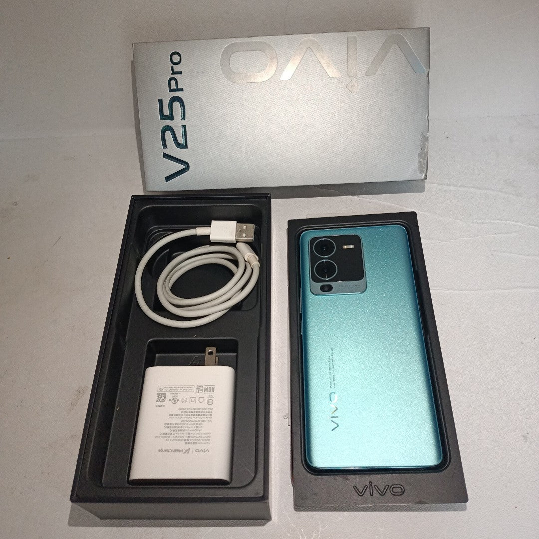 CELULAR VIVO V25 PRO V2158 256 GB 12 GB RAM (SEMINUEVO)