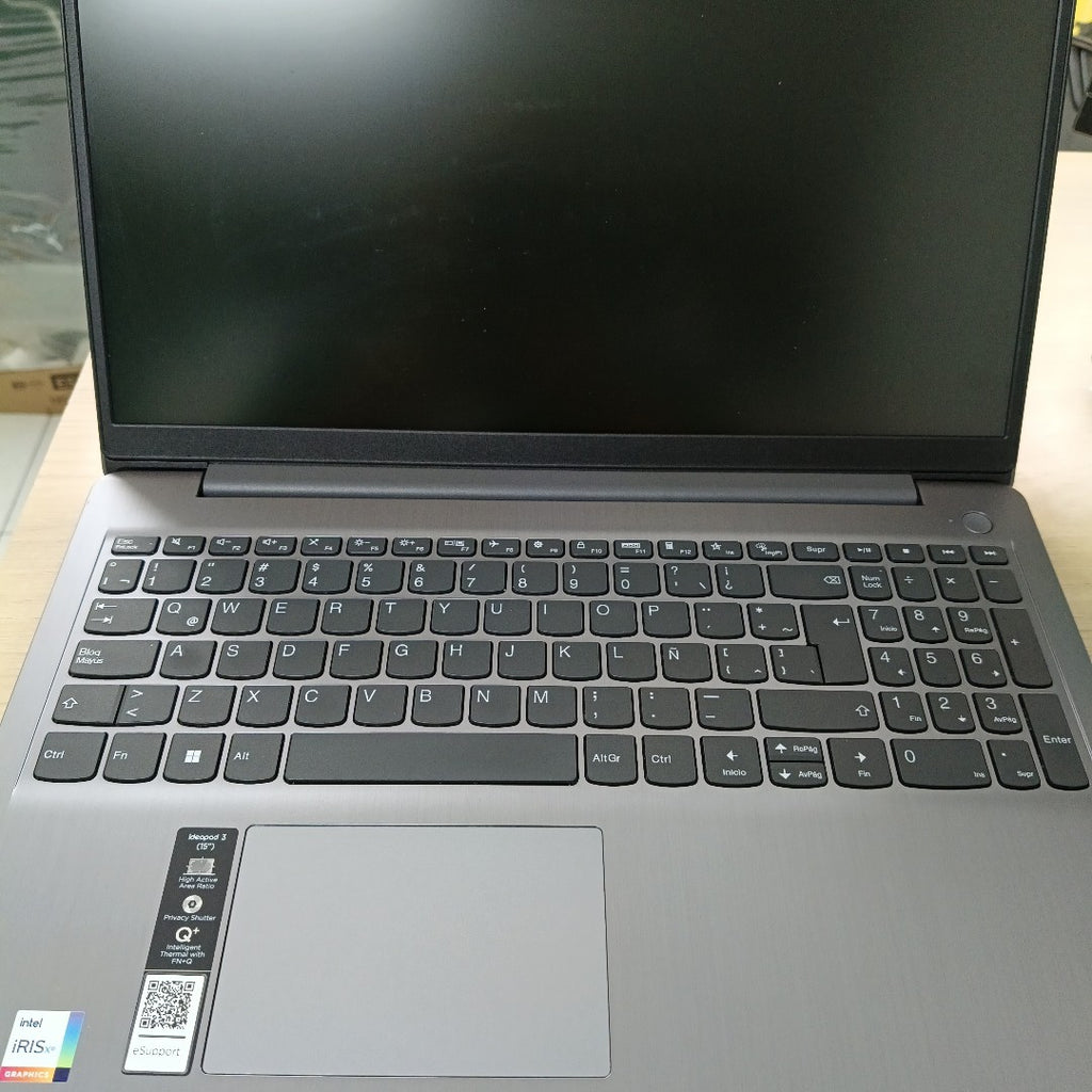 LAPTOP LENOVO IDEAPAD 3 15ITL6 (2021) 512 GB SSD 8 GB RAM (SEMINUEVO)