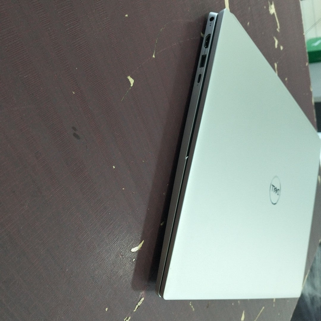 LAPTOP DELL INSPIRON 16 5620 (2022) 512 GB SSD 16 GB RAM (SEMINUEVO)