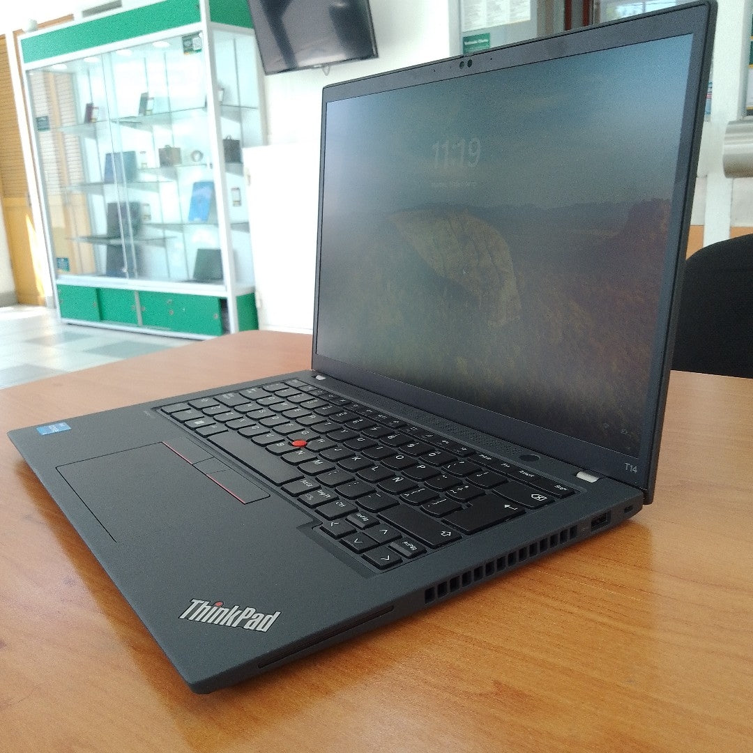 LAPTOP LENOVO THINKPAD T14 GEN 4 (2024) 512 GB SSD 16 GB RAM (SEMINUEVO)
