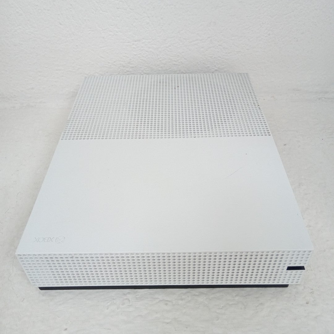 CONSOLA DE VIDEOJUEGO MICROSOFT XBOX ONE S 1 TB (SEMINUEVO)