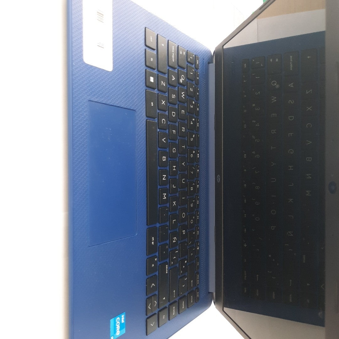 LAPTOP HP 14-DQ2521LA (2022) 256 GB SSD 8 GB RAM (SEMINUEVO)