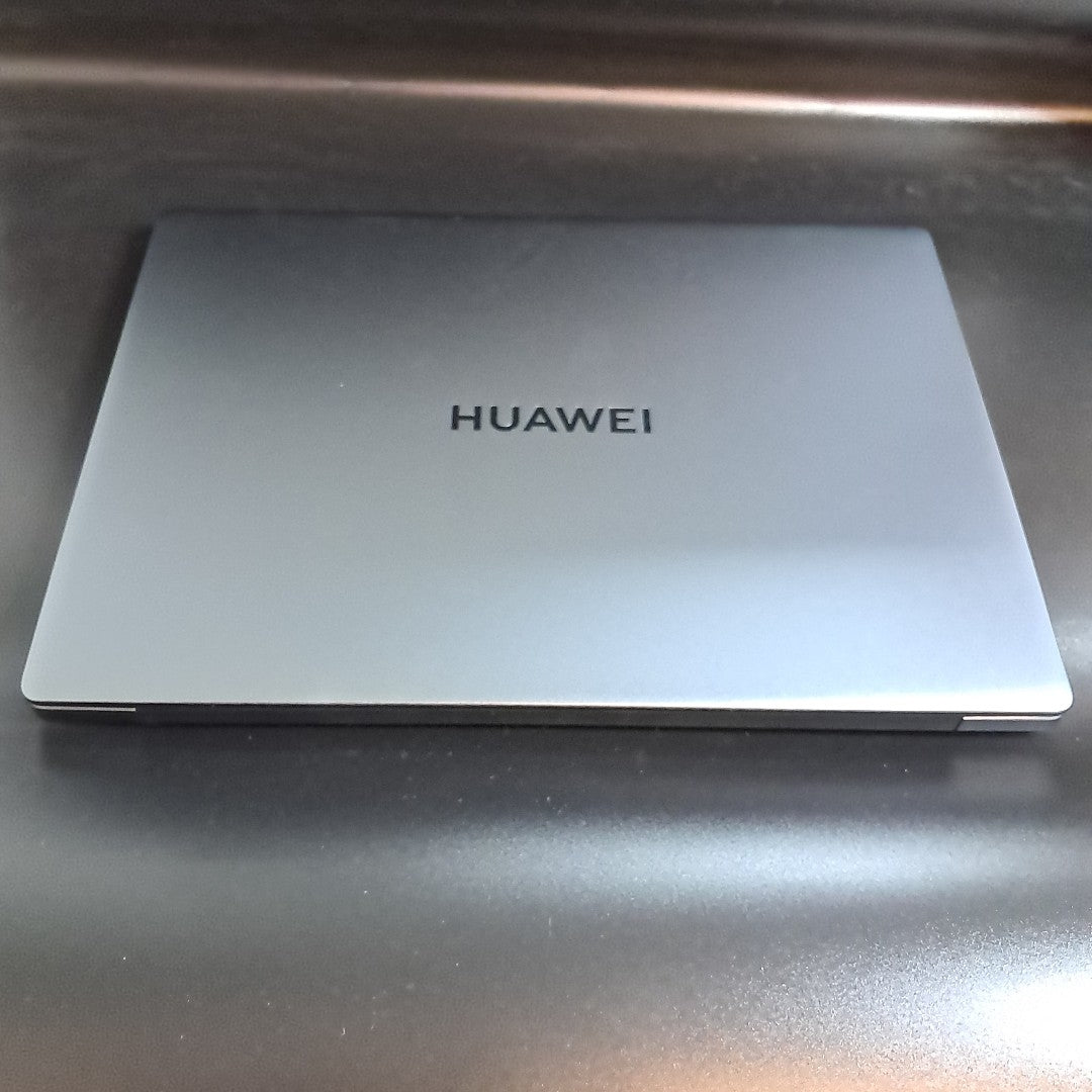 LAPTOP HUAWEI MATEBOOK D14 MDG-X (2023) 1 TB SSD 16 GB RAM (SEMINUEVO)