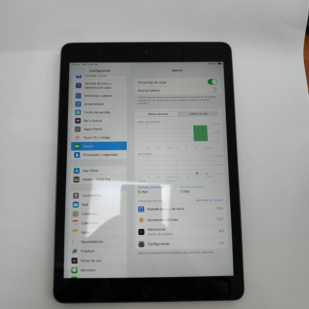 TABLETA APPLE IPAD 8 A2270 128 GB 3 GB RAM (SEMINUEVO)
