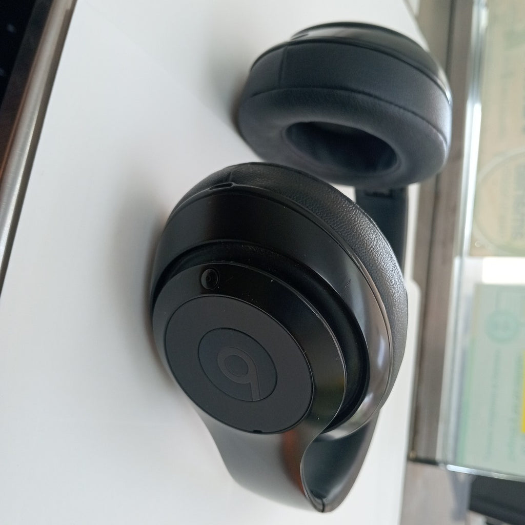 AUDIFONOS BEATS STUDIO 3 INALAMBRICO ON EAR (SEMINUEVO)