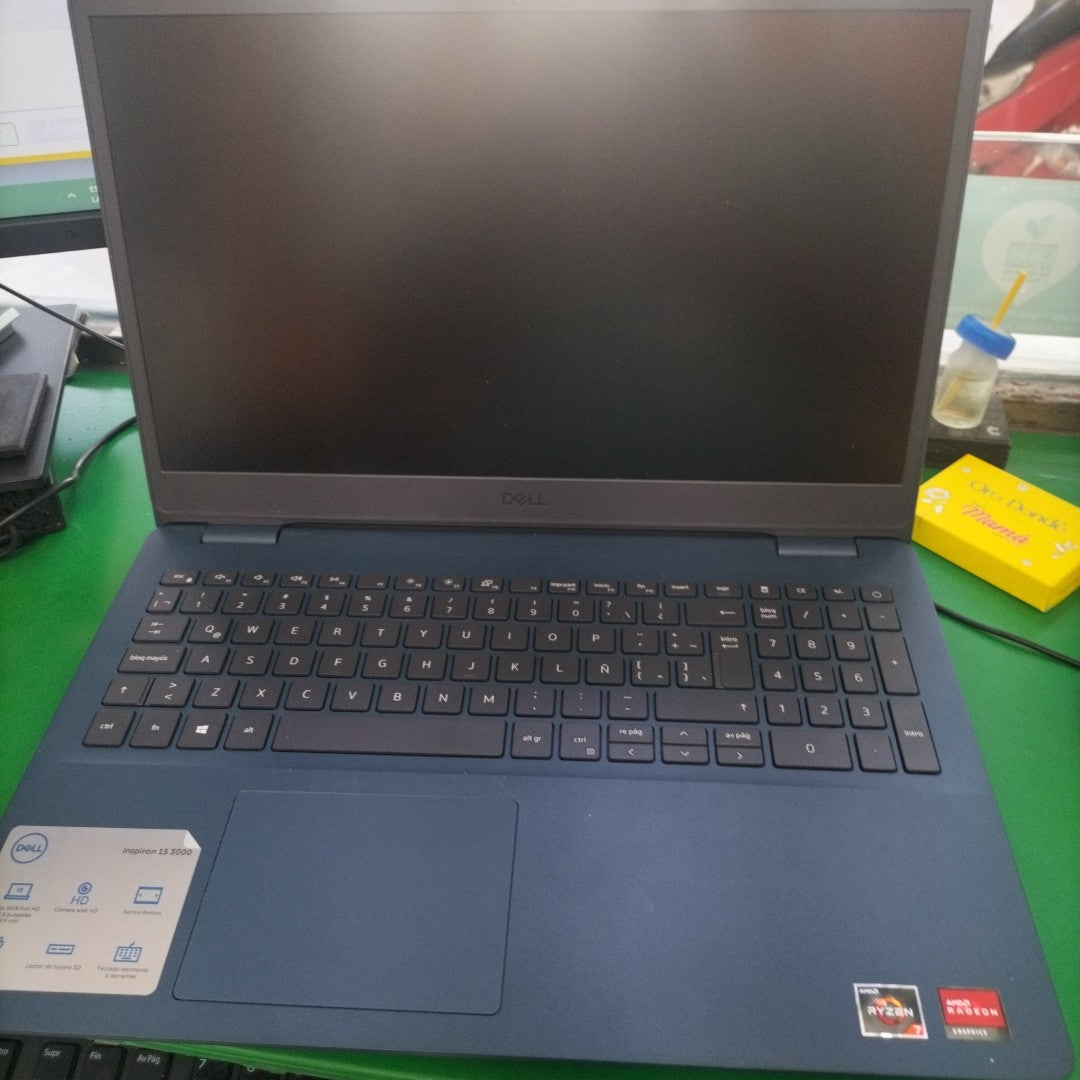 LAPTOP DELL INSPIRON 15 3505 (2021) 512 GB SSD 8 GB RAM (SEMINUEVO)
