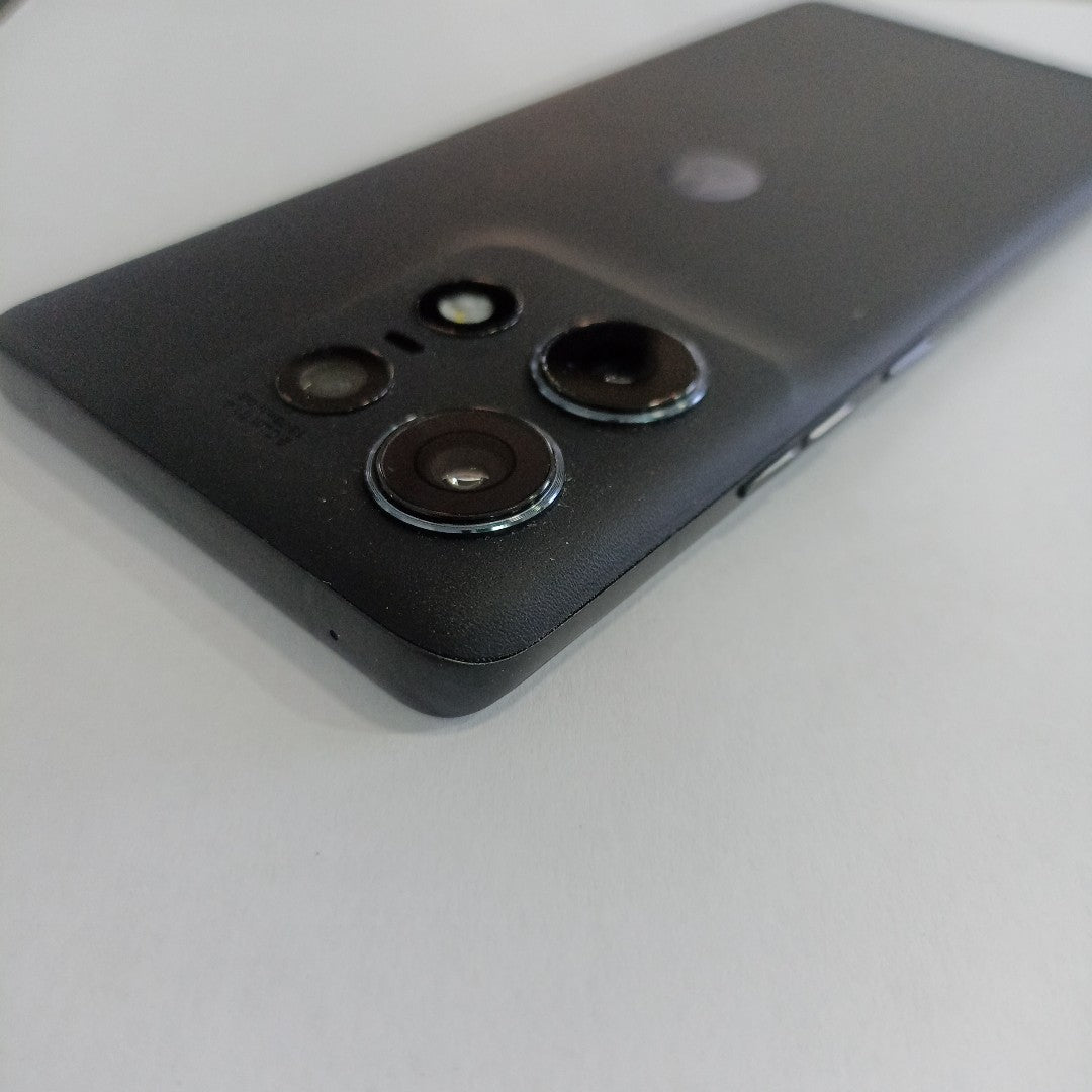 CELULAR MOTOROLA EDGE 50 PRO XT2403-2 (2024) 512 GB 12 GB RAM (SEMINUEVO)