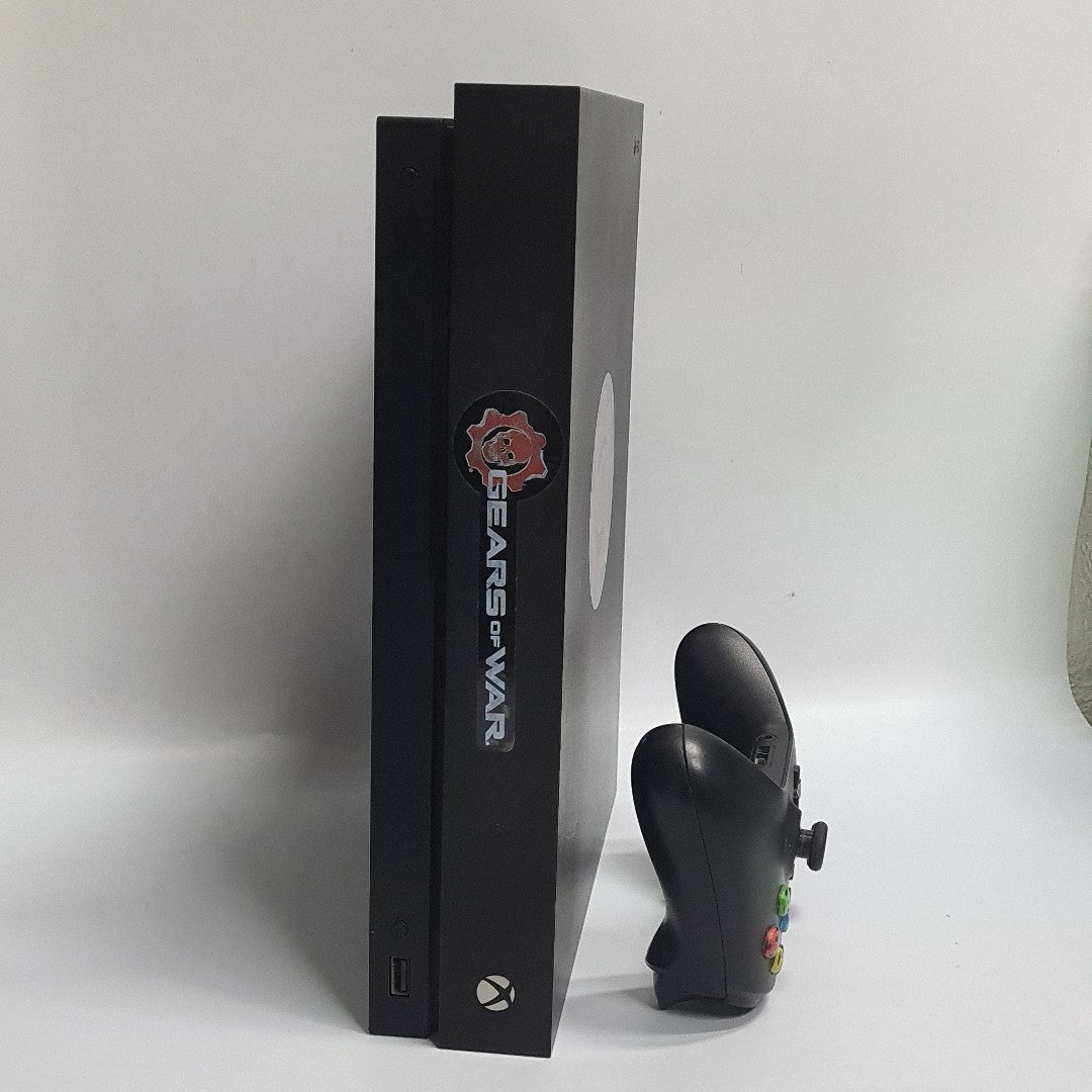 CONSOLA DE VIDEOJUEGO MICROSOFT XBOX ONE X 1 TB (SEMINUEVO)