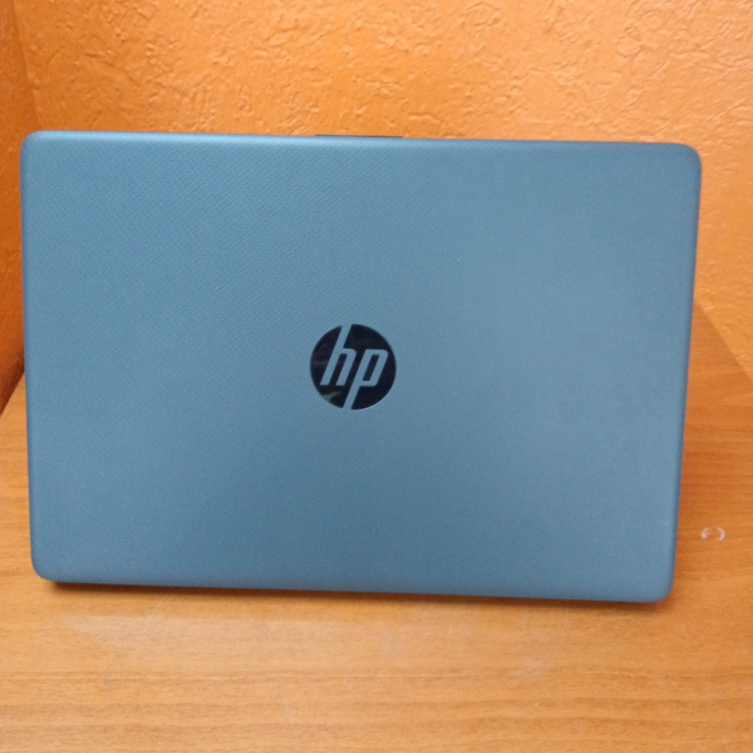 LAPTOP HP 14-CF2505LA (2022) 128 GB SSD 4 GB RAM (SEMINUEVO)