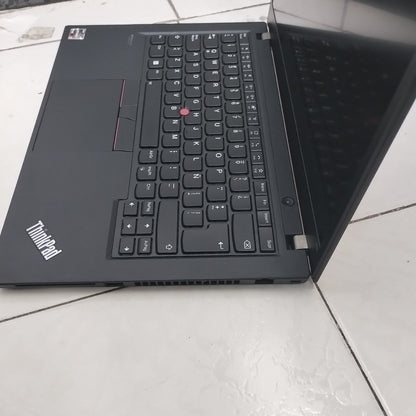 LAPTOP LENOVO THINKPAD T14 GEN 2 (2022) 512 GB SSD 16 GB RAM (SEMINUEVO)