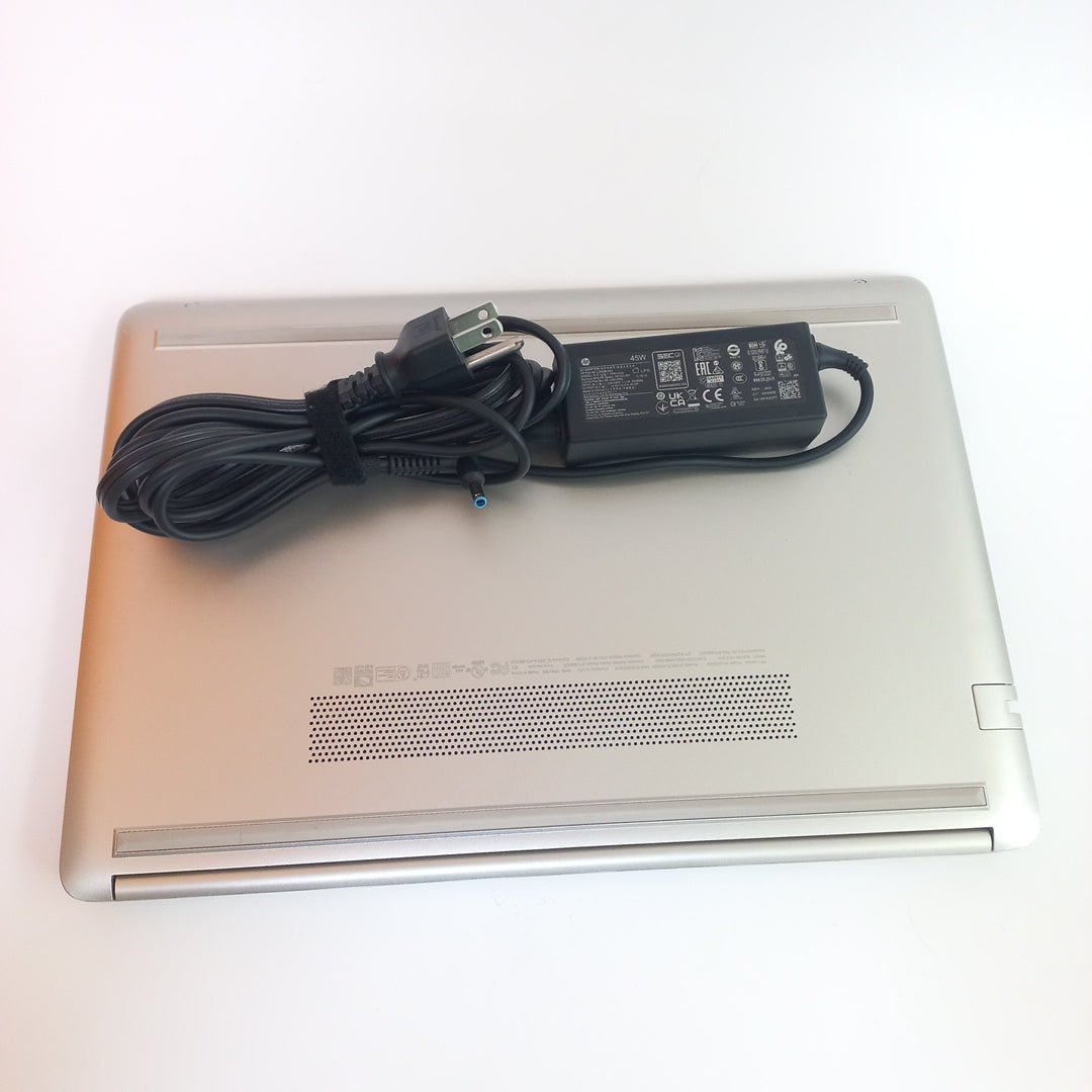 LAPTOP HP 14-DK1514LA (2021) 128 GB SSD 4 GB RAM (SEMINUEVO)