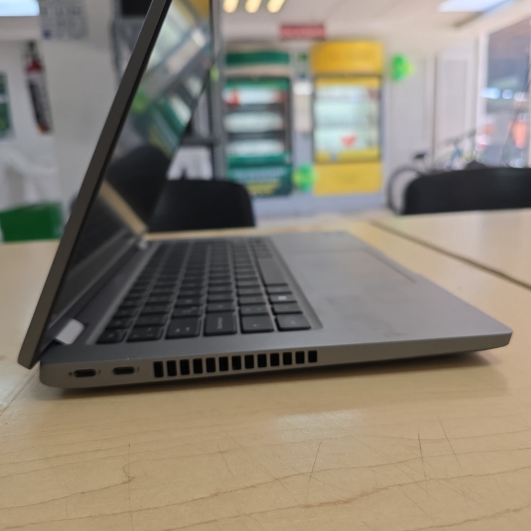 LAPTOP DELL LATITUDE 5430 (2023) 512 GB SSD 16 GB RAM (SEMINUEVO)