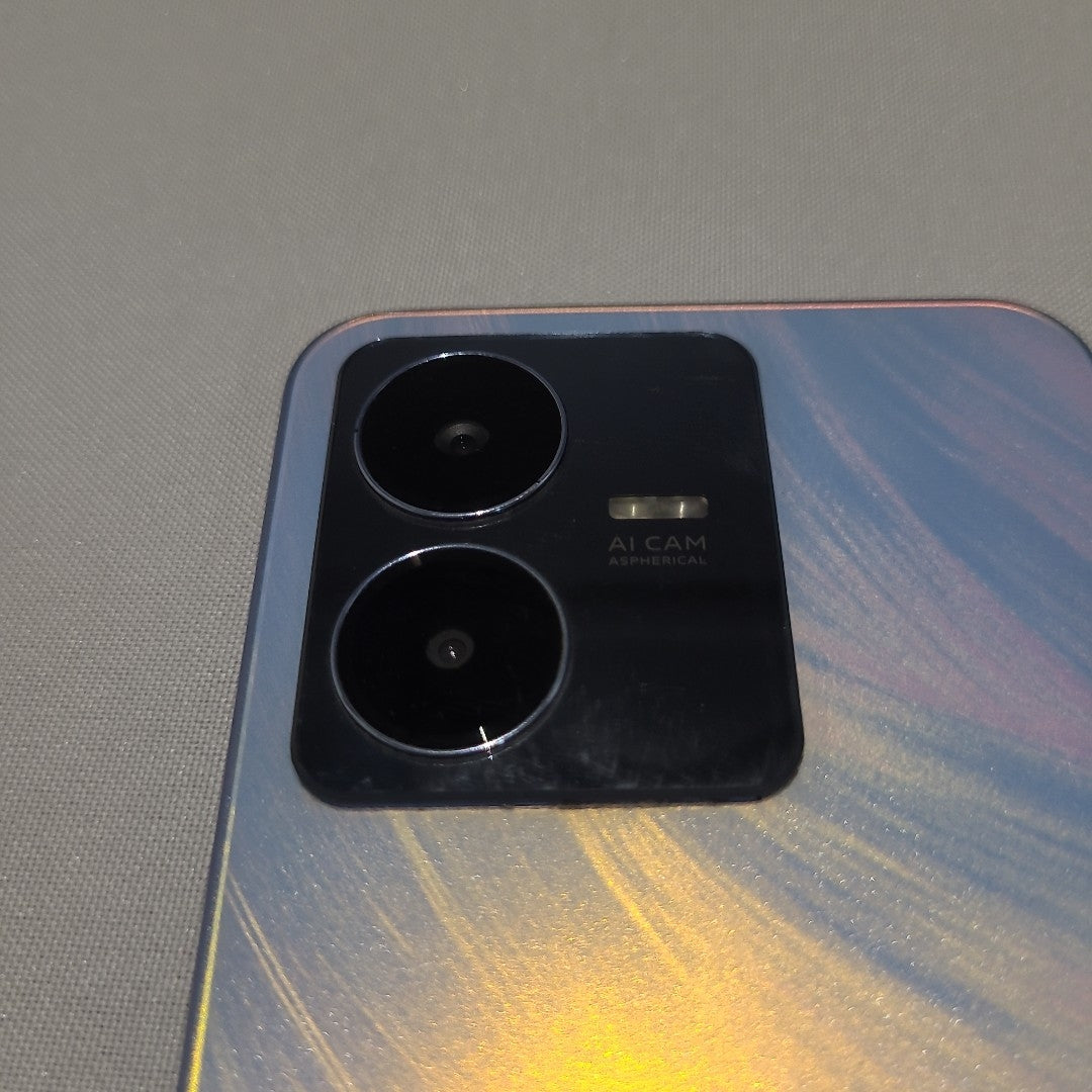 CELULAR VIVO Y22S V2206 128 GB 4 GB RAM (SEMINUEVO)