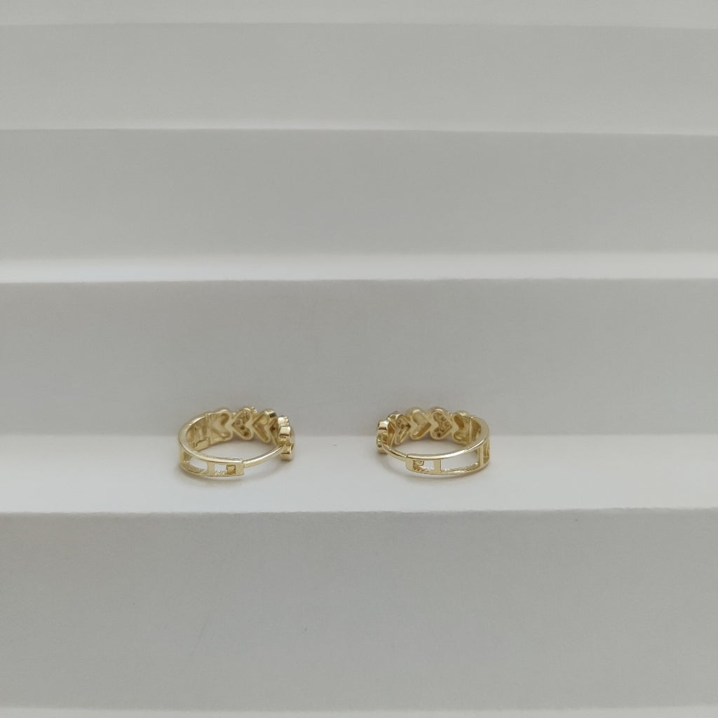 HUGGIES ORO 14K 2.7 (NUEVO)