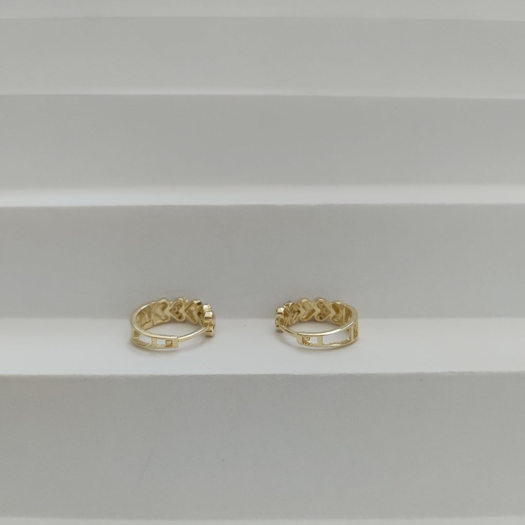 HUGGIES ORO 14K 2.7 (NUEVO)