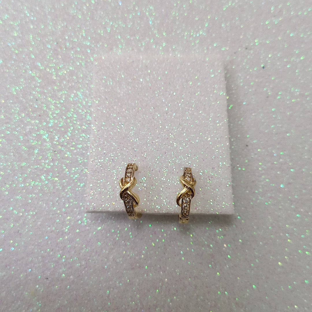 HUGGIES ORO 14K 1.4 (NUEVO)