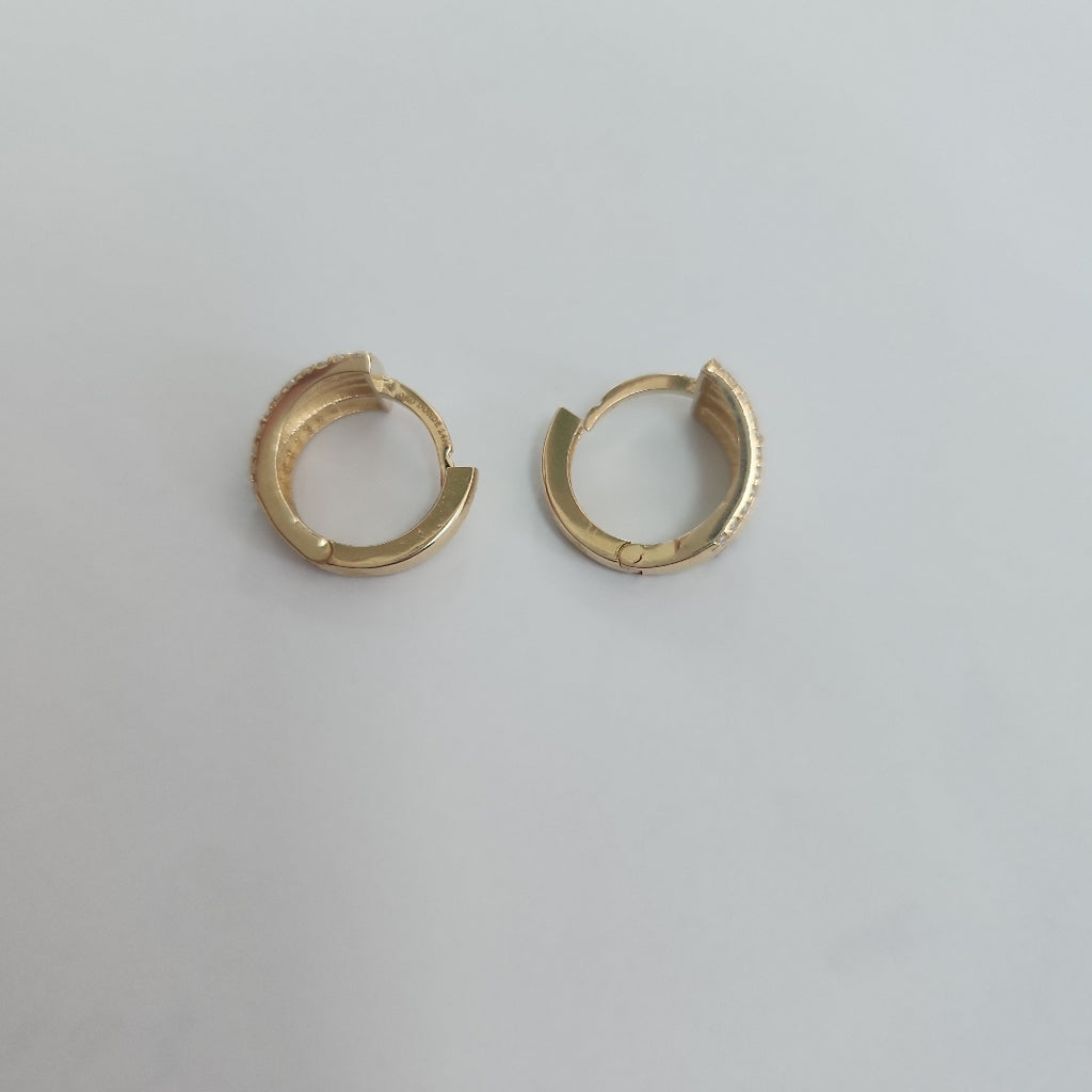 HUGGIES ORO 14K 2.7 (NUEVO)