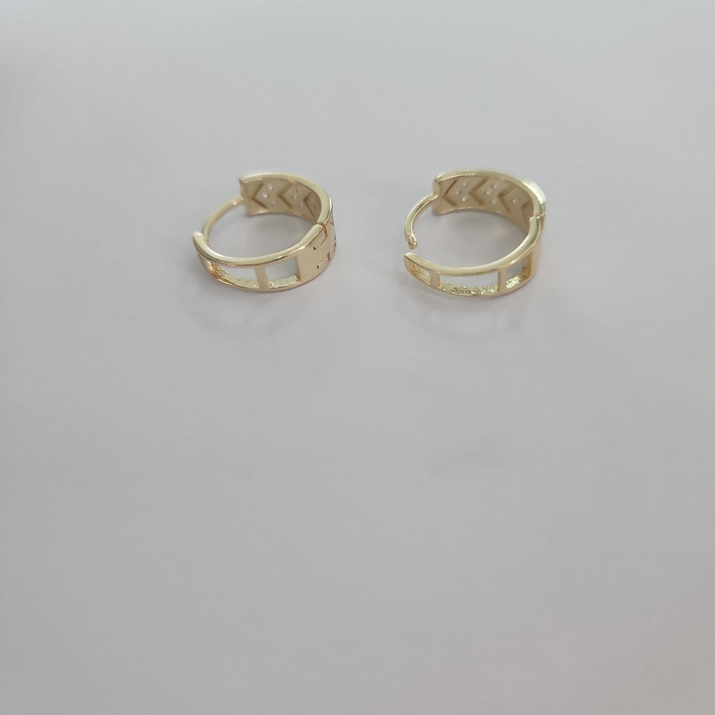 HUGGIES ORO 14K 2.5 (NUEVO)