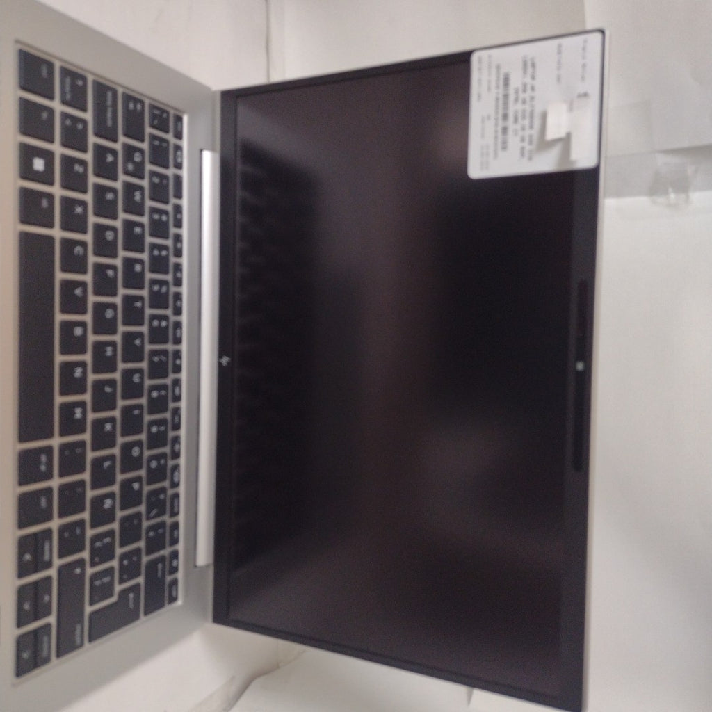 LAPTOP HP ELITEBOOK 840 G10 (2024) 256 GB SSD 16 GB RAM (SEMINUEVO)