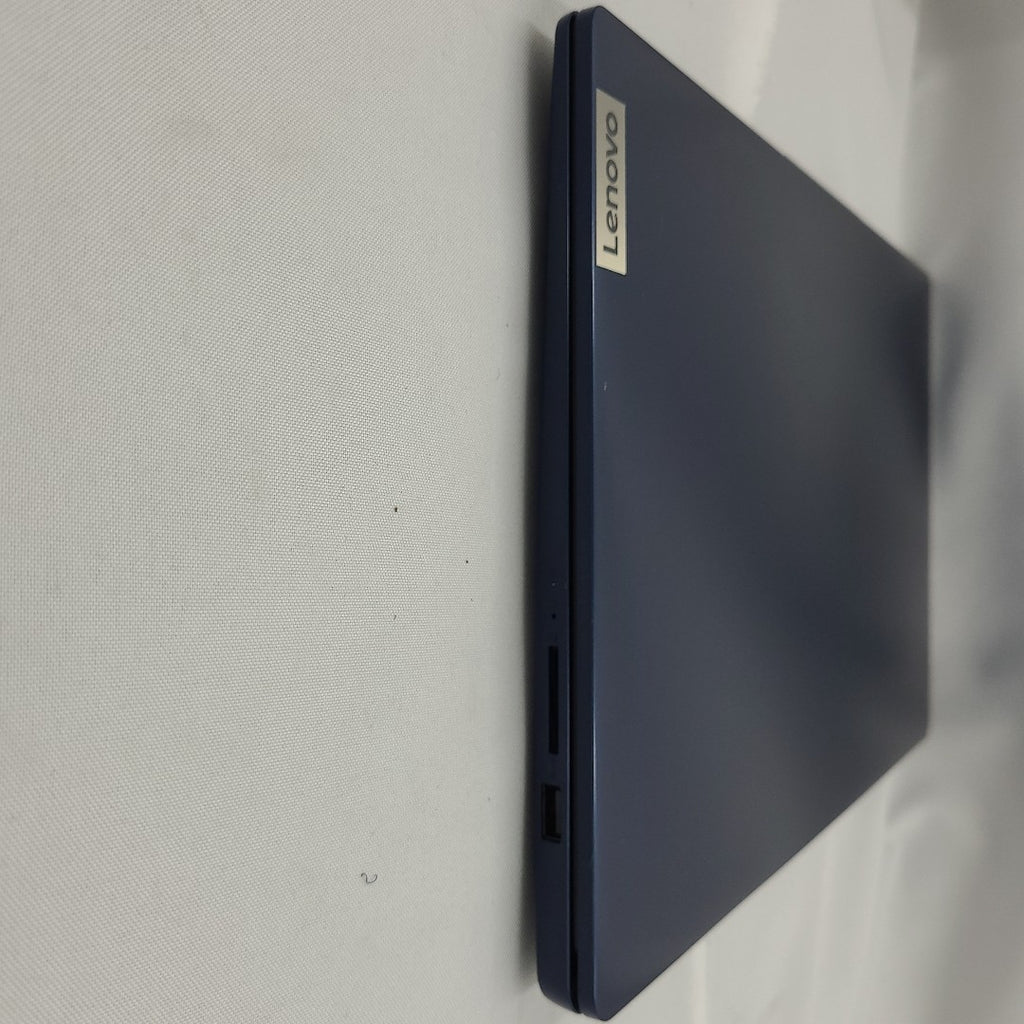LAPTOP LENOVO IDEAPAD SLIM 3 15IRU8 (2023) 512 GB SSD 8 GB RAM (SEMINUEVO)