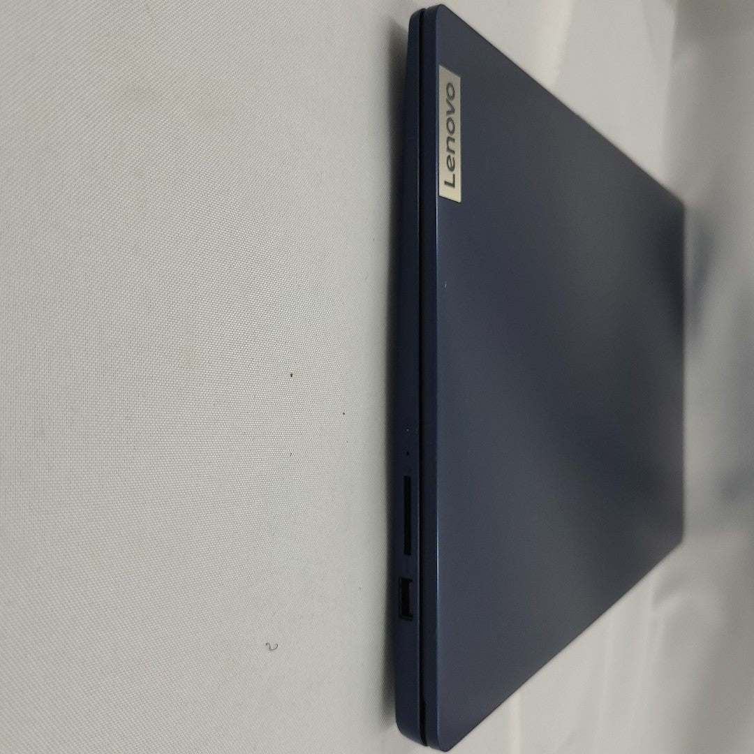 LAPTOP LENOVO IDEAPAD SLIM 3 15IRU8 (2023) 512 GB SSD 8 GB RAM (SEMINUEVO)