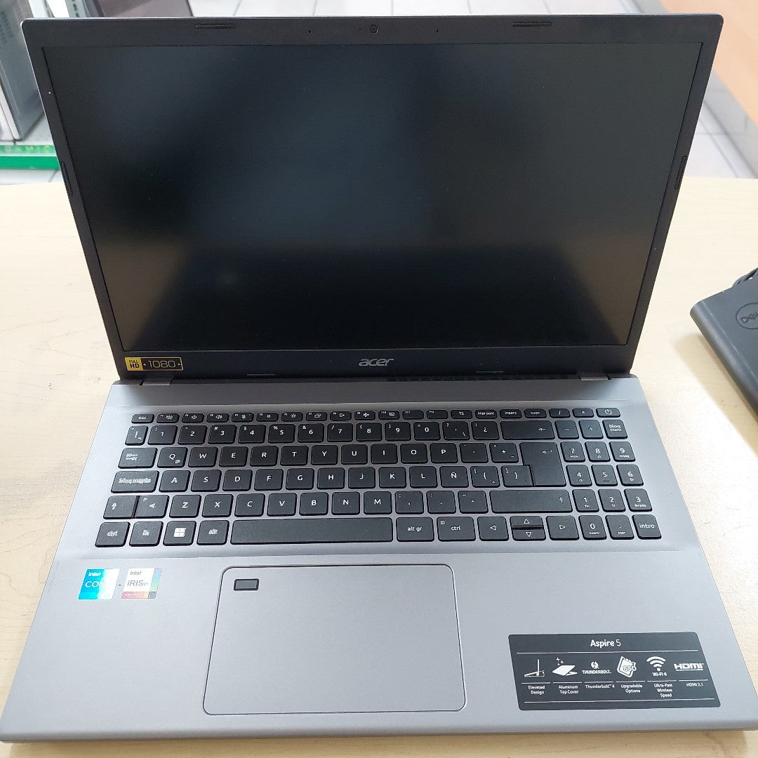 LAPTOP ACER ASPIRE 5 A515-57-578D (2023) 512 GB SSD 16 GB RAM (SEMINUEVO)