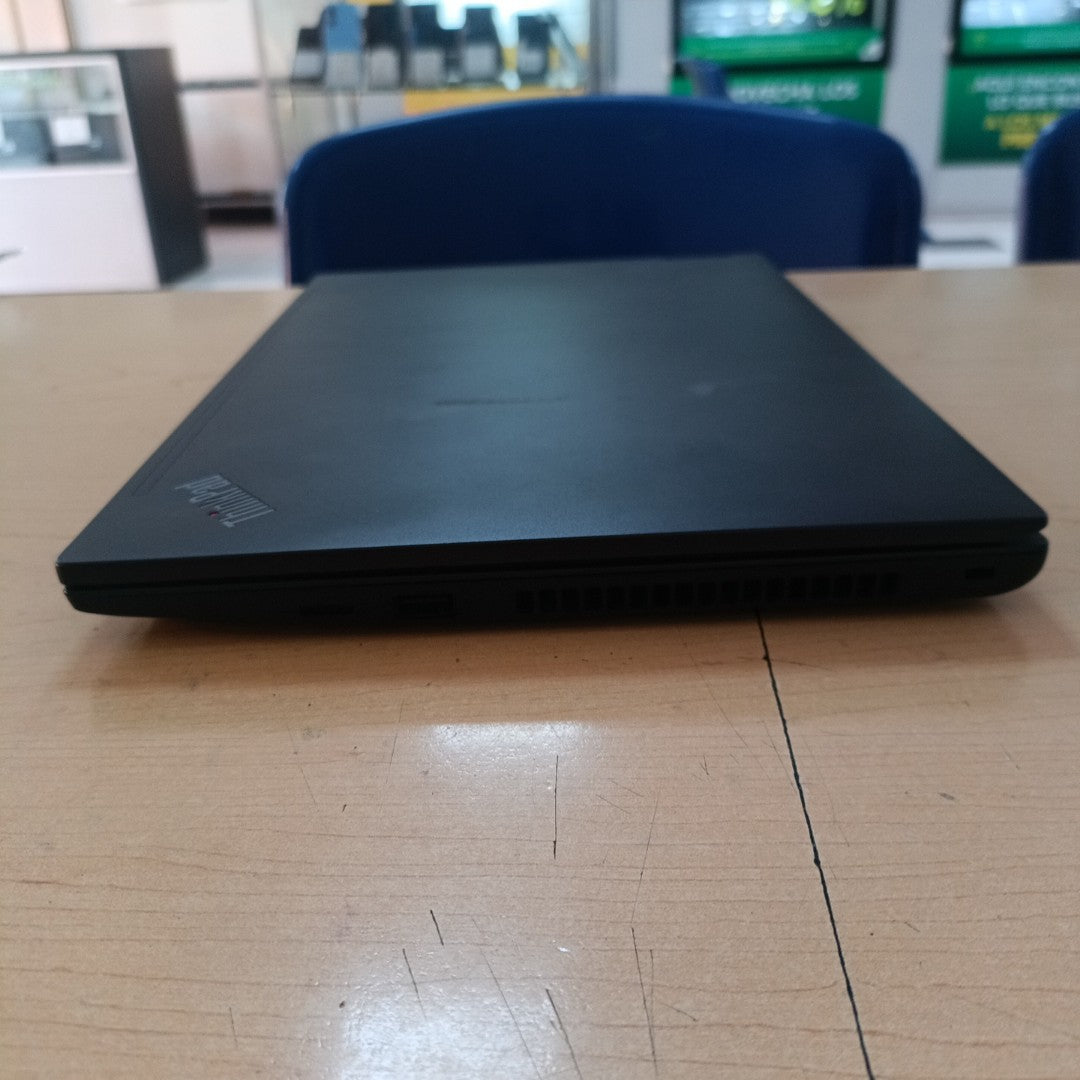 LAPTOP LENOVO THINKPAD X13S GEN 1 (2023) 512 GB SSD 16 GB RAM (SEMINUEVO)