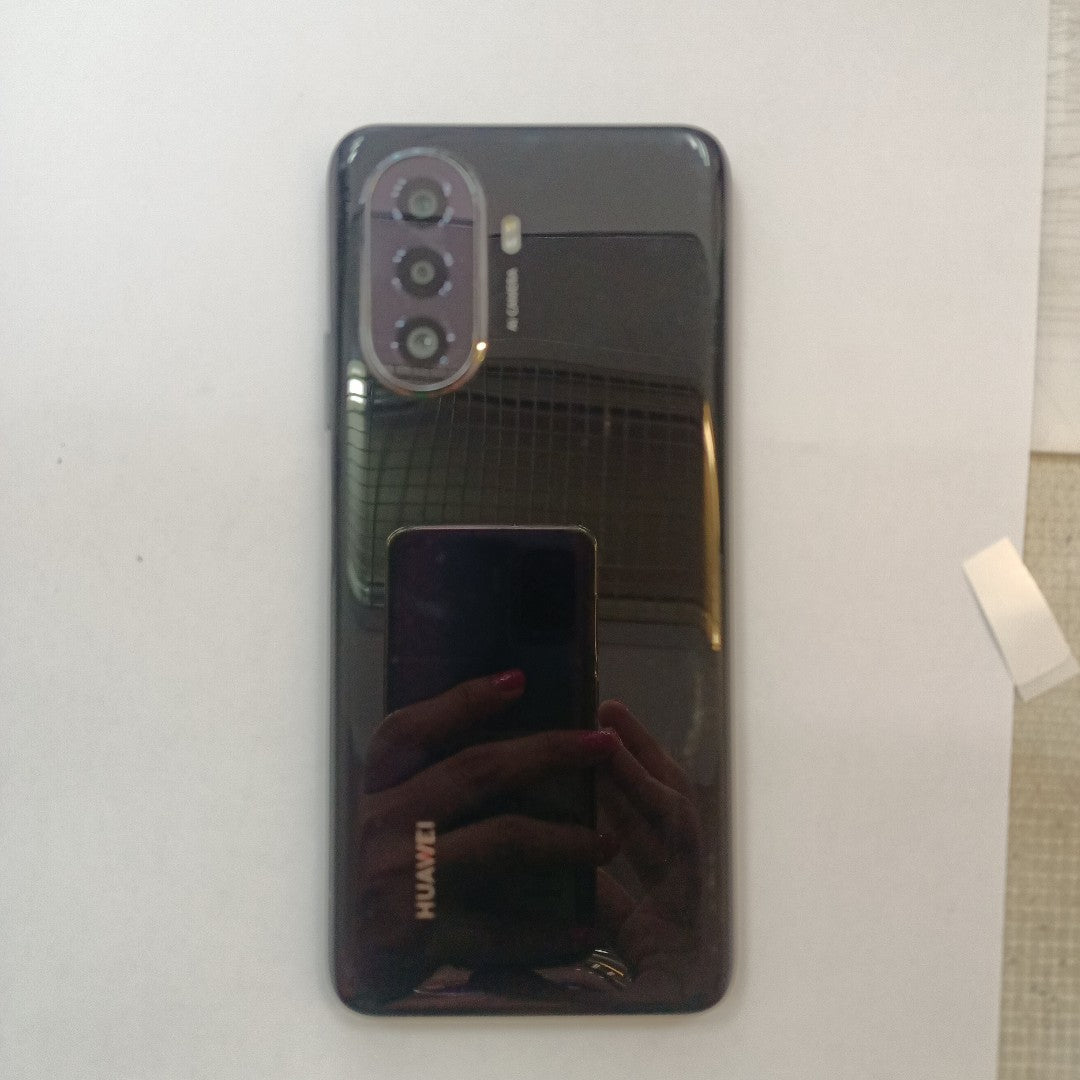 CELULAR HUAWEI NOVA Y70 MGA-LX3 128 GB 4 GB RAM (SEMINUEVO)