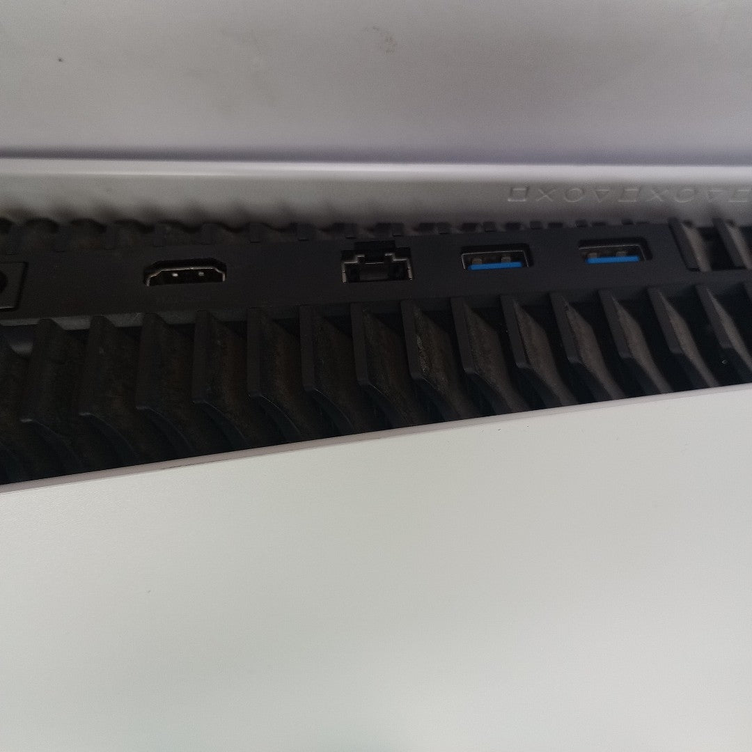 CONSOLA DE VIDEOJUEGO SONY PS5 825 SSD (SEMINUEVO)