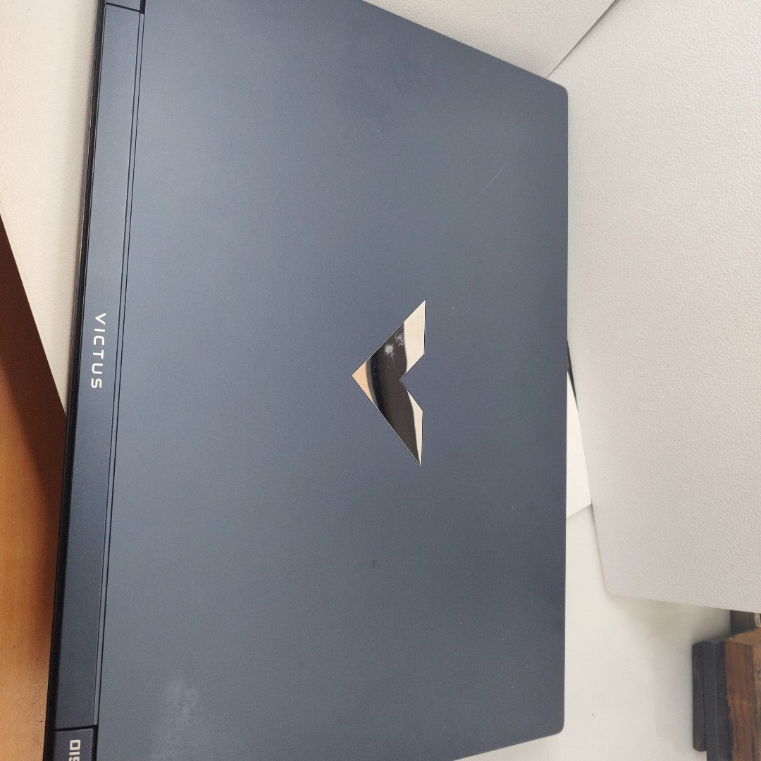LAPTOP HP VICTUS 15-FA0032DX (2023) 512 GB 16 GB RAM (SEMINUEVO)