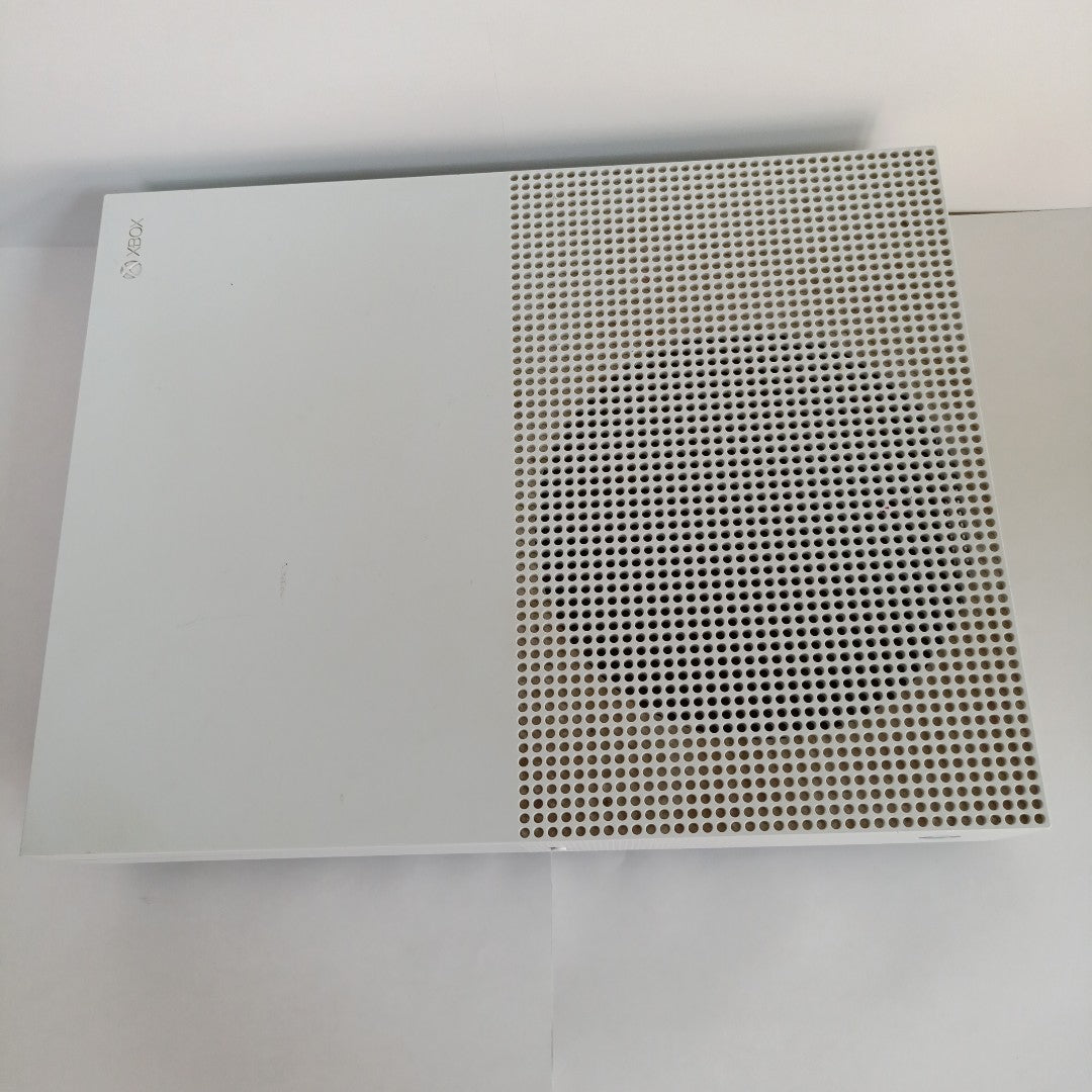 CONSOLA DE VIDEOJUEGO MICROSOFT XBOX ONE S 1 TB (SEMINUEVO)