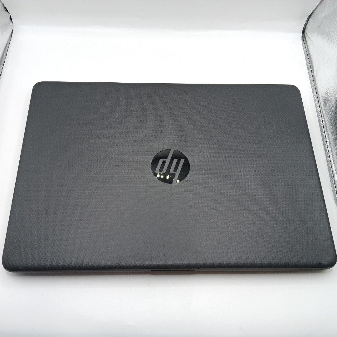 LAPTOP HP 14-CF2517LA (2022) 1 TB 8 GB RAM (SEMINUEVO)