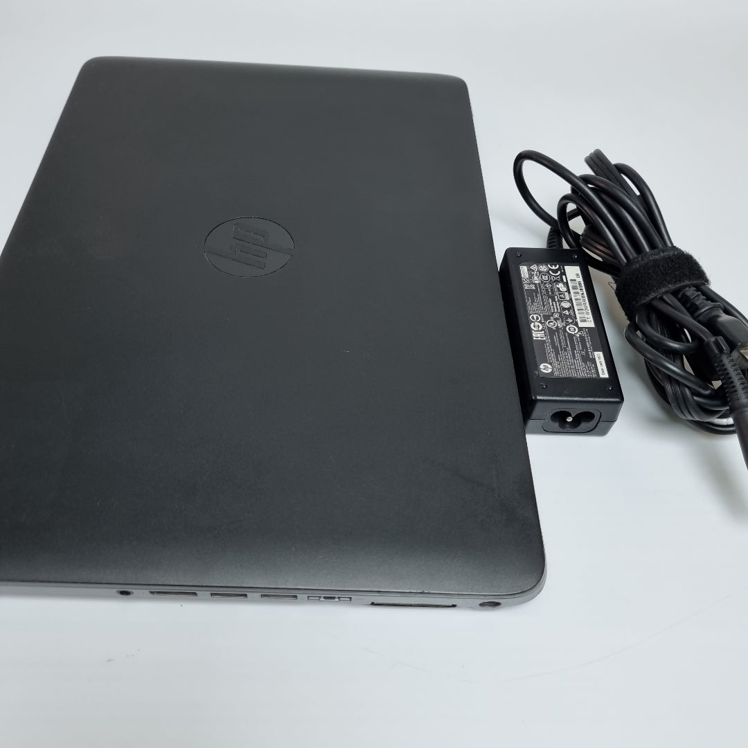 LAPTOP HP ELITEBOOK 840 G6 (2020) 256 GB SSD 16 GB RAM (SEMINUEVO)