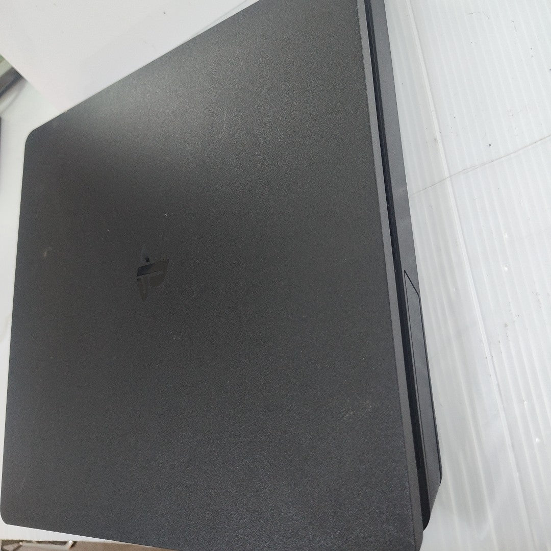 CONSOLA DE VIDEOJUEGO SONY PS4 SLIM 1 TB (SEMINUEVO)