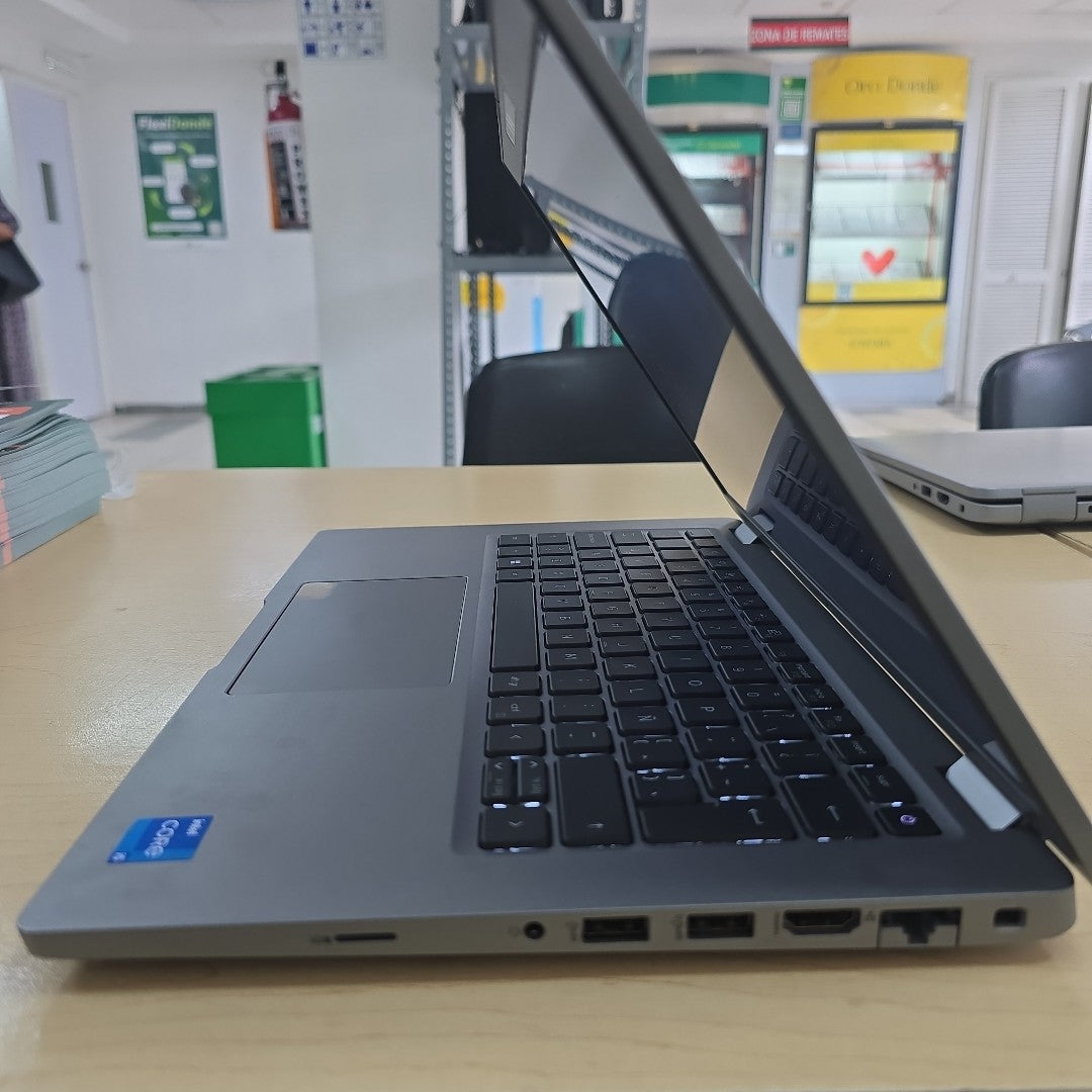 LAPTOP DELL LATITUDE 5430 (2023) 512 GB SSD 16 GB RAM (SEMINUEVO)