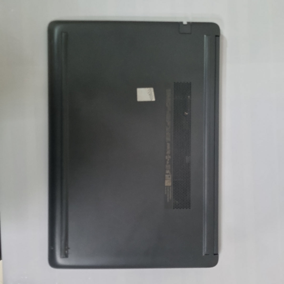 LAPTOP HP 245 G9 (2024) 256 GB SSD 8 GB RAM (SEMINUEVO)