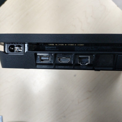 CONSOLA DE VIDEOJUEGO SONY PS4 1 TB (SEMINUEVO)