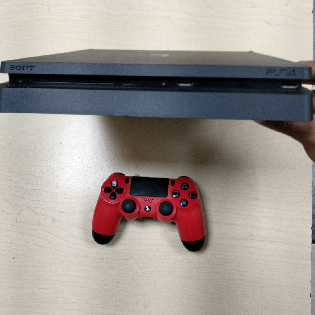 CONSOLA DE VIDEOJUEGO SONY PS4 SLIM 1 TB (SEMINUEVO)