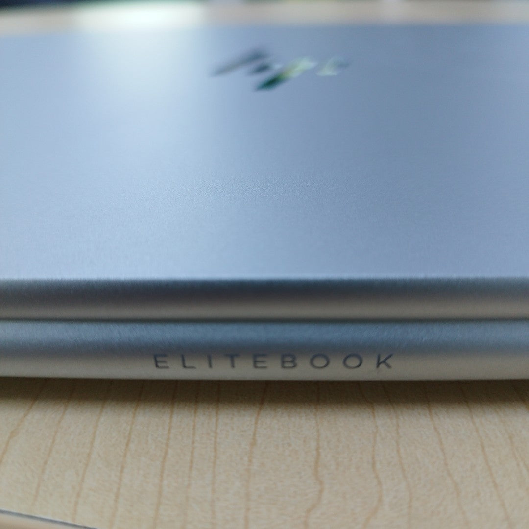 LAPTOP HP ELITEBOOK 840 G10 (2024) 512 GB SSD 16 GB RAM (SEMINUEVO)