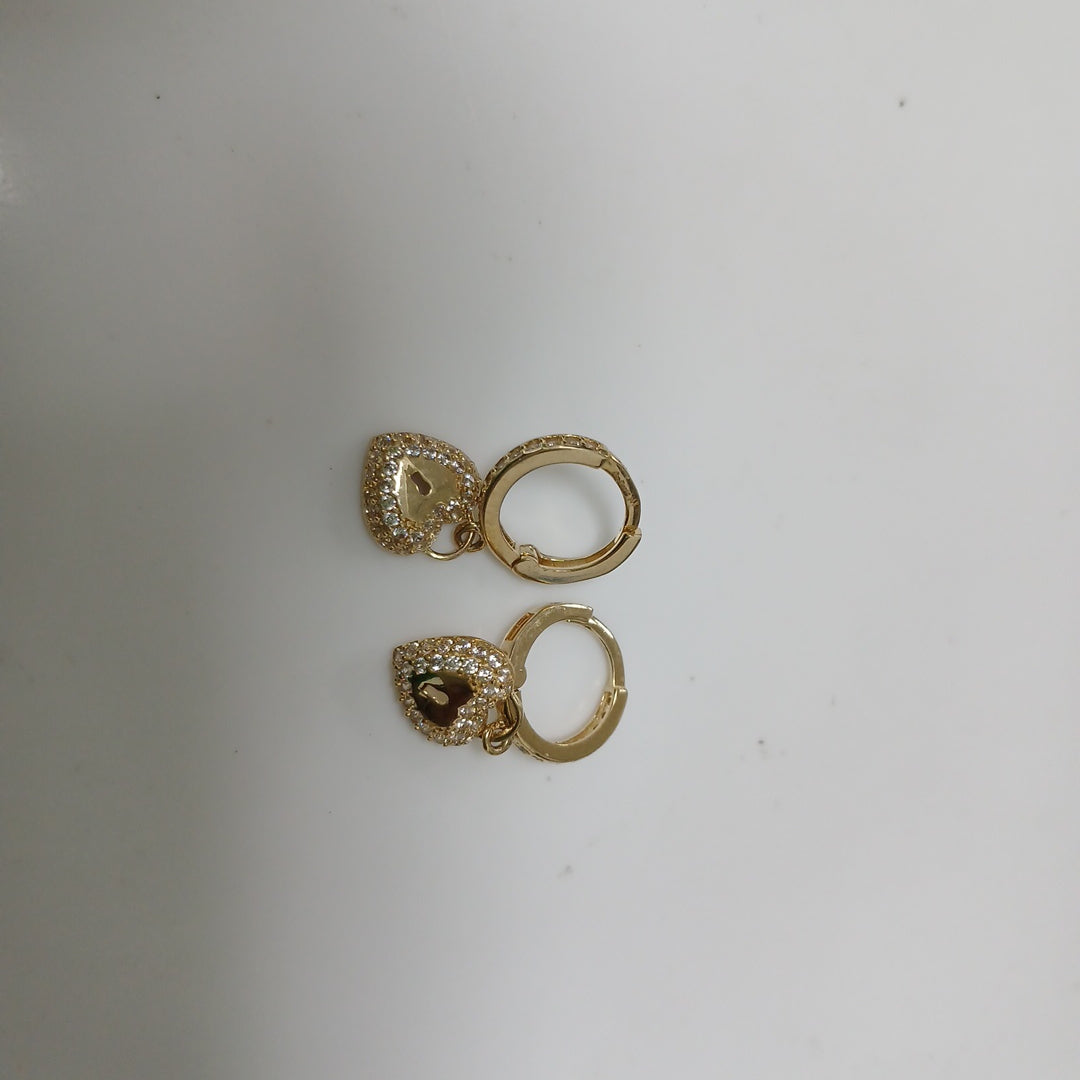 HUGGIES ORO 14K 2.8 (NUEVO)