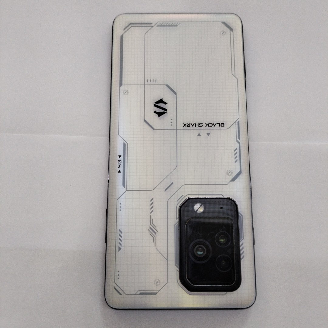 CELULAR XIAOMI BLACK SHARK 5 PRO KTUS-H0 256 GB 12 GB RAM (SEMINUEVO)
