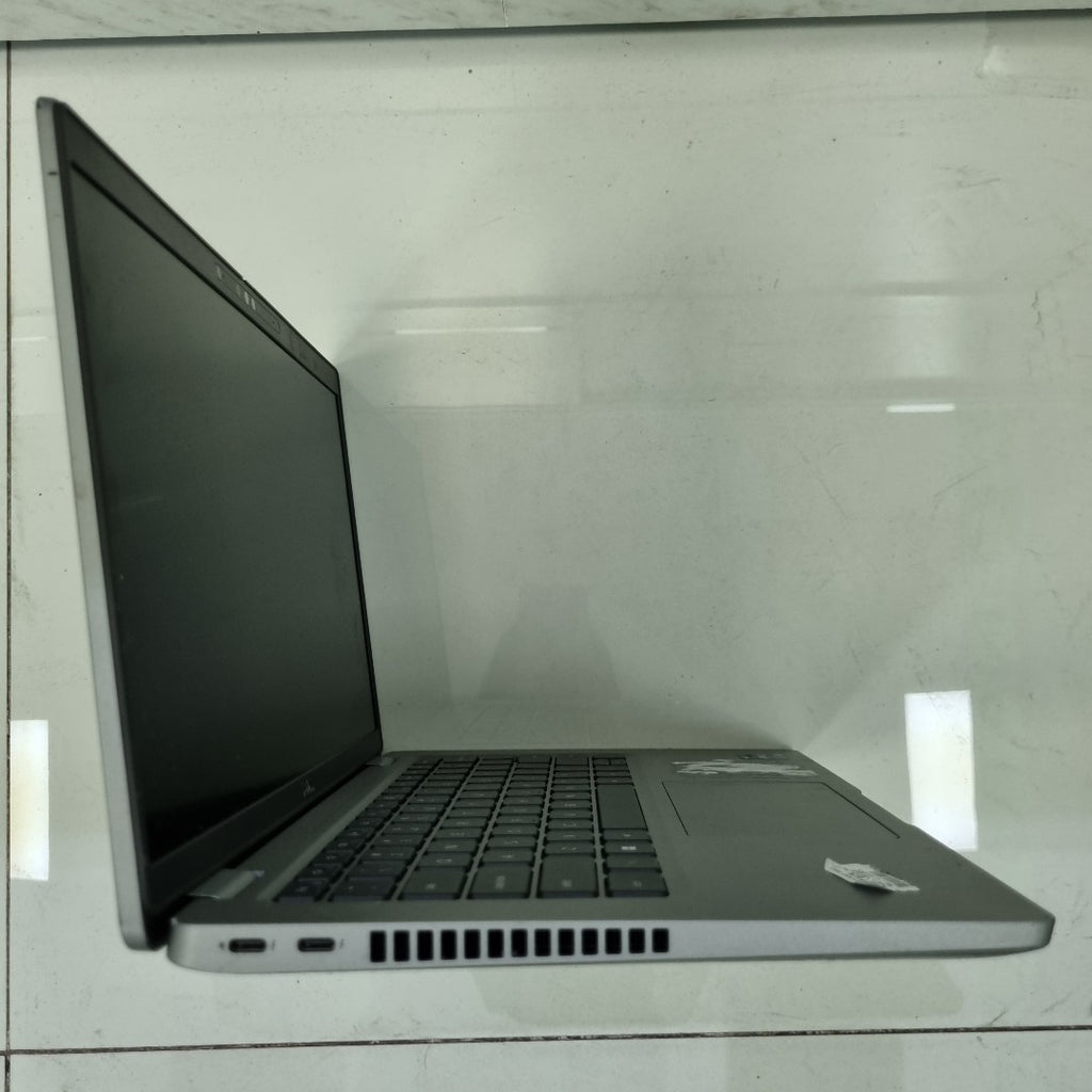 LAPTOP DELL LATITUDE 7420 (2022) 512 GB SSD 16 GB RAM (SEMINUEVO)