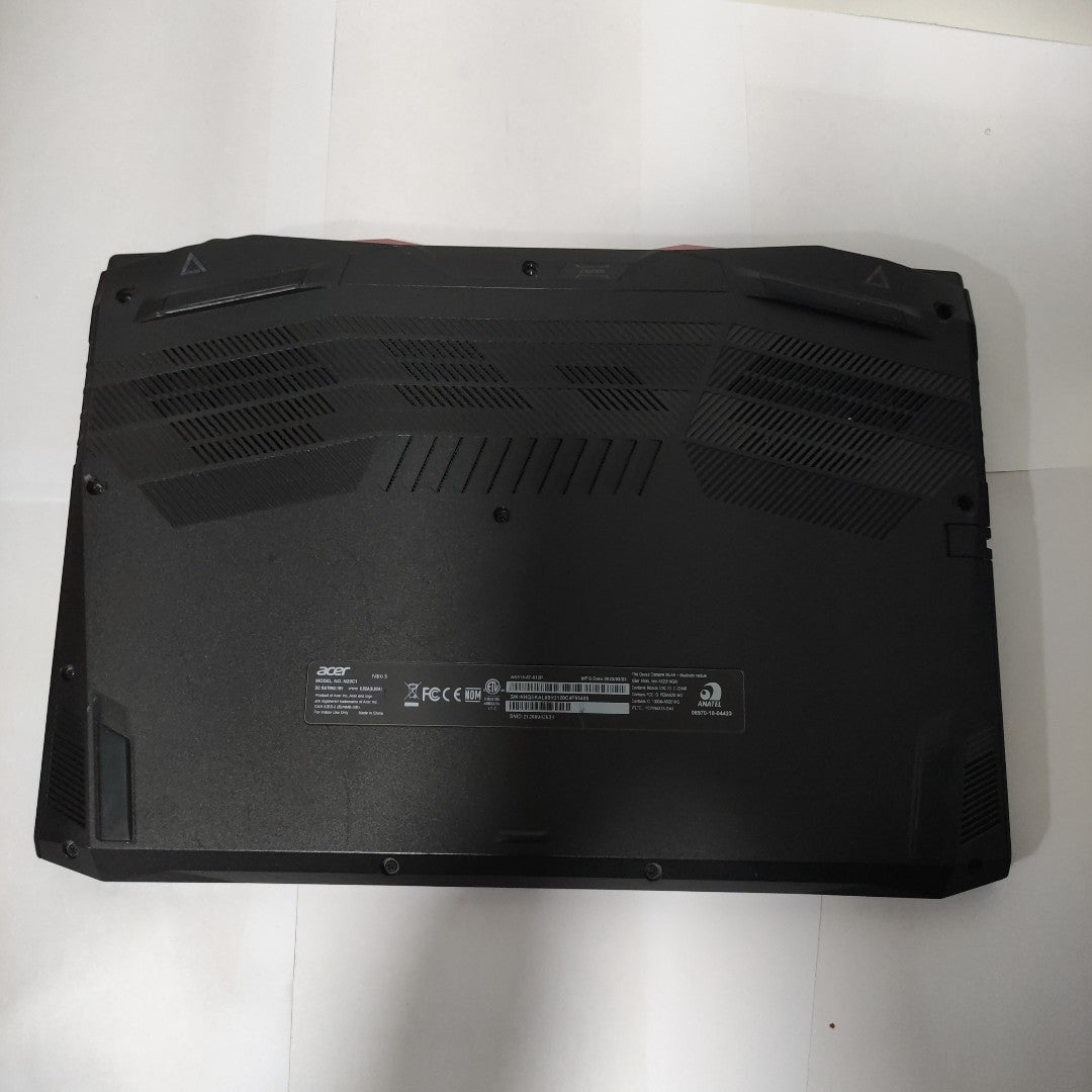 LAPTOP ACER NITRO 5 AN515-57-512P (2022) 512 GB SSD 8 GB RAM (SEMINUEVO)