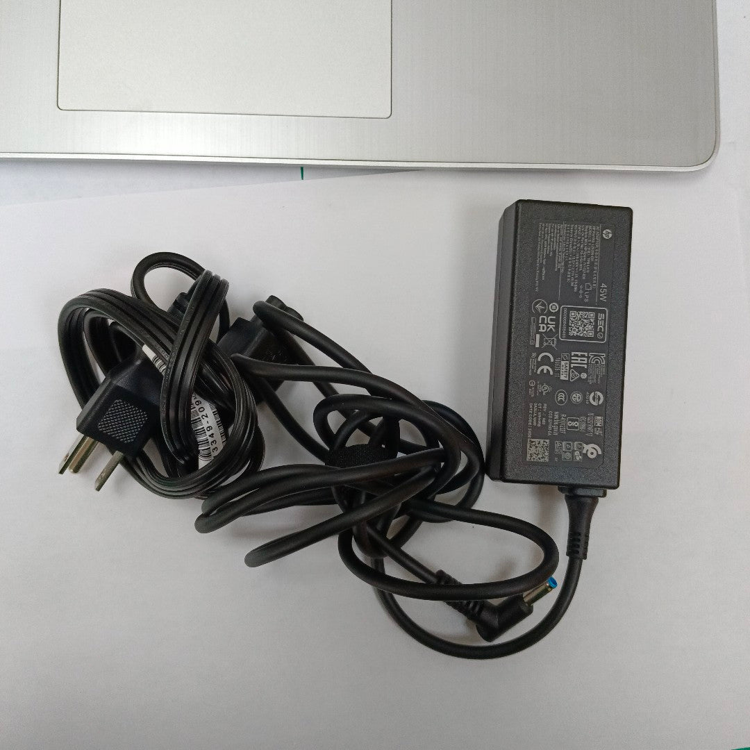 LAPTOP HP 14-DQ0530LA(2024) 256 GB SSD 8 GB RAM
