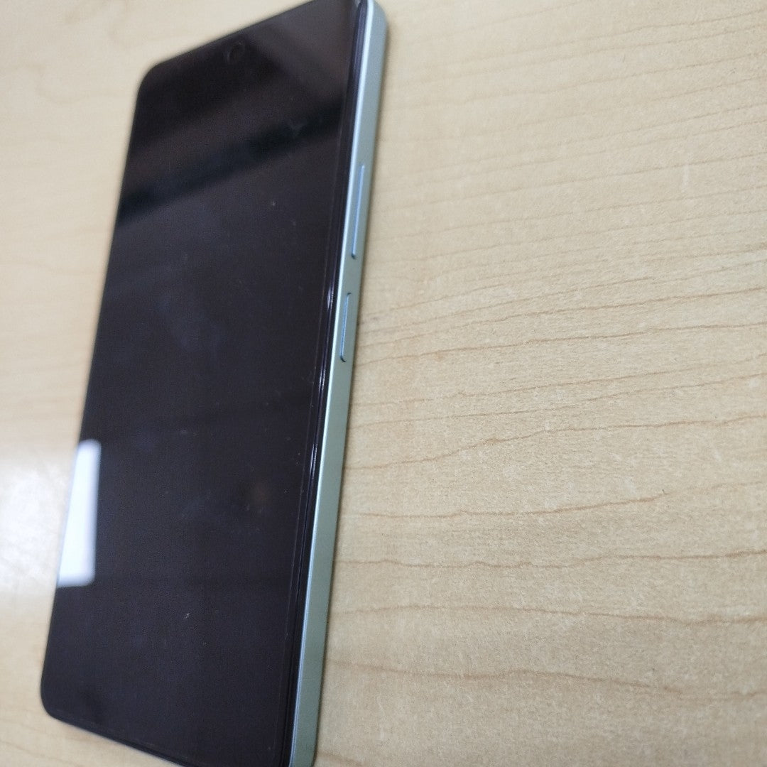 CELULAR VIVO Y36 V2247 256 GB 8 GB RAM (SEMINUEVO)
