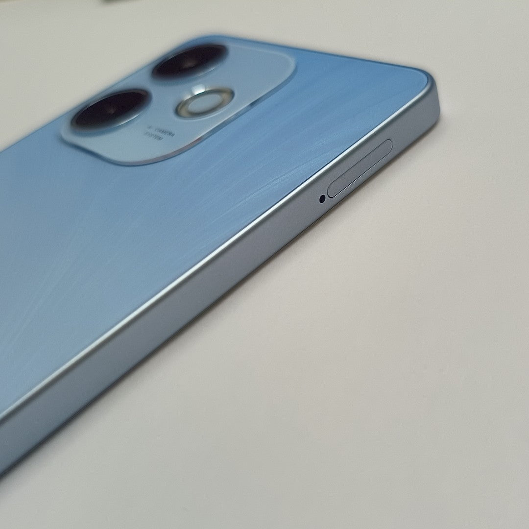 CELULAR OPPO  A5 PRO CPH2711 (2025) 256 GB 8 GB RAM (SEMINUEVO)