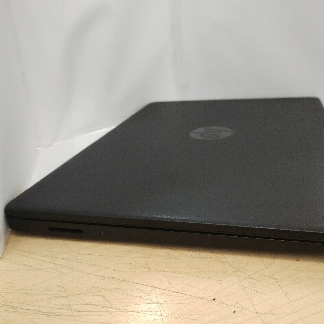 LAPTOP HP 14-DQ0501LA (2022) 256 GB SSD 4 GB RAM (SEMINUEVO)